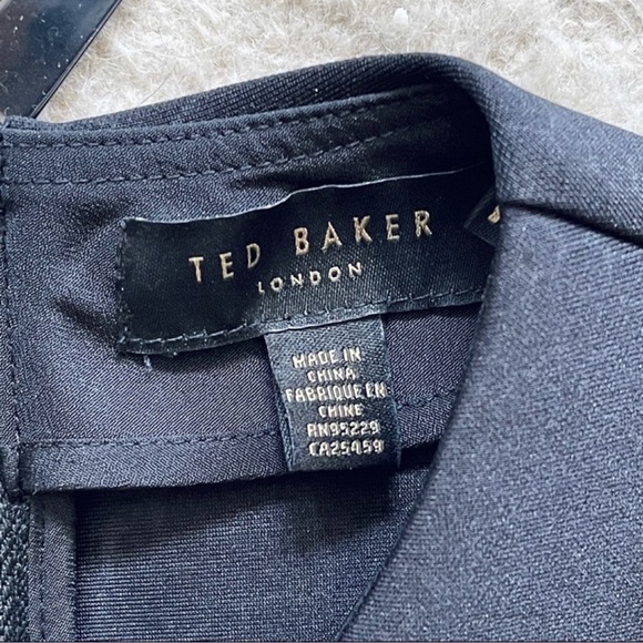 Ted Baker Melisse Snake Neoprene Short Sleeve Mini Dress Black Ted Sz 2 US Sz 6 - Picture 7 of 16